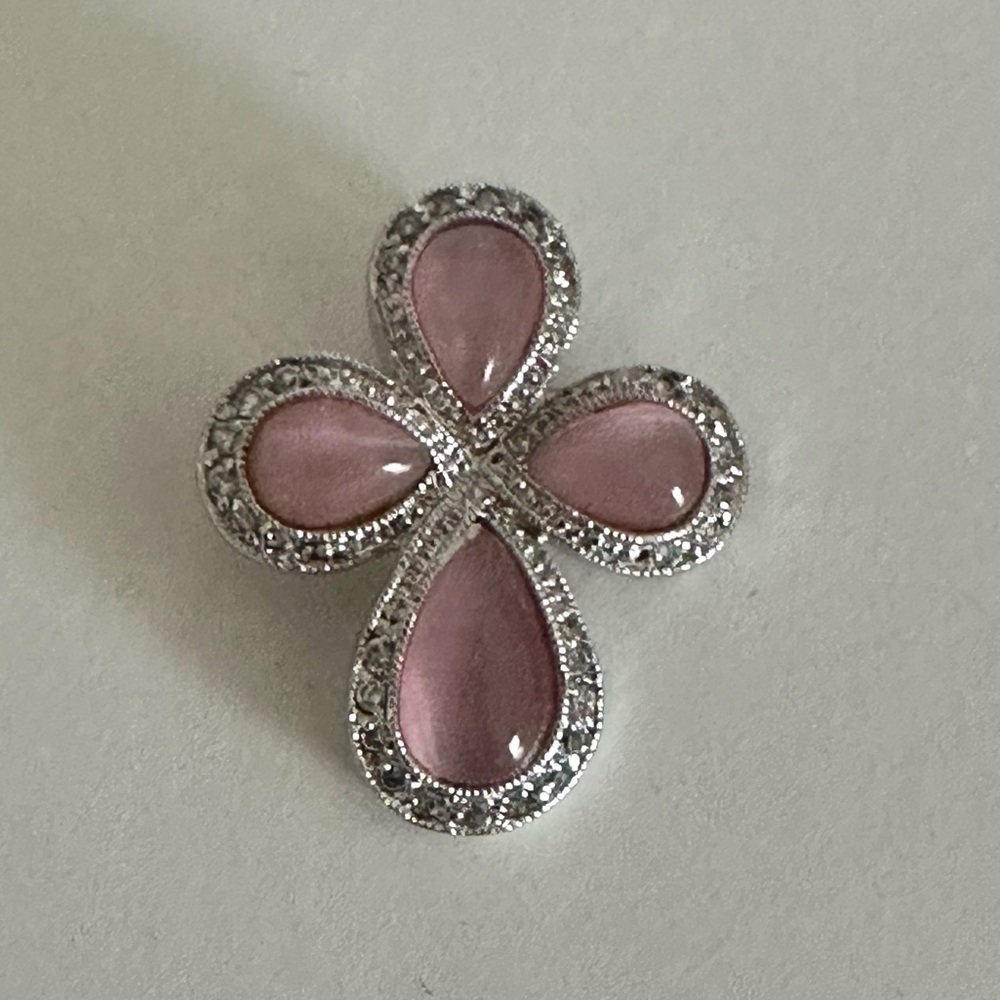 Sterling silver cross pendant  with czs 
Unworn 
Hidden bail